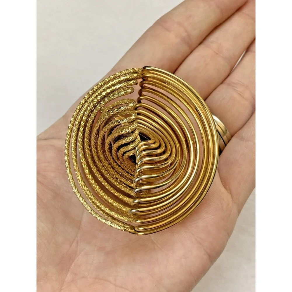 Unbranded vintage gold